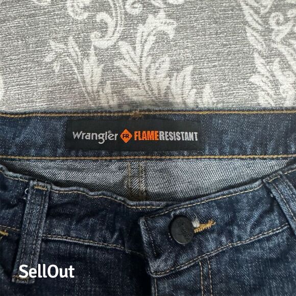 Wrangler Women's Flame Resistant Denim Jeans Blue Size 13x34 Juniors Fit. - Picture 8 of 10